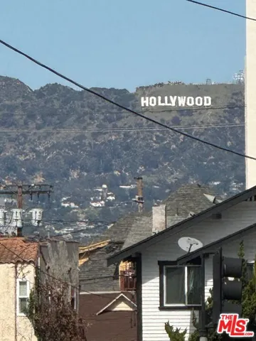 Hollywood EYE SHOT