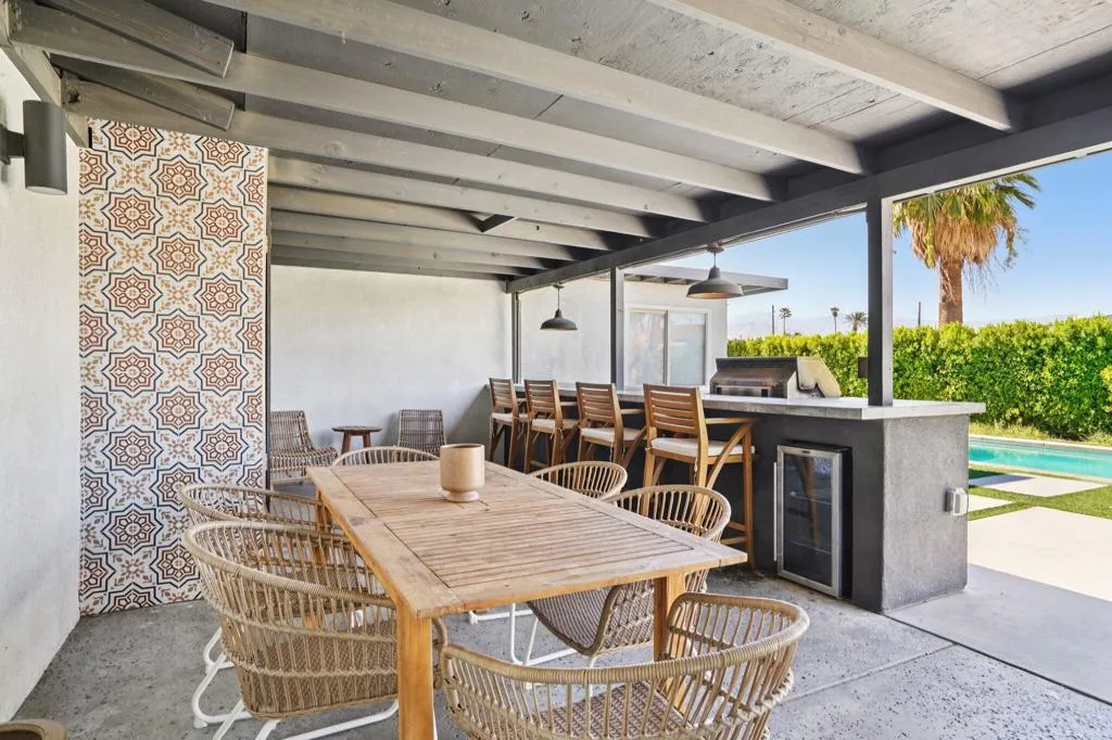 386 W Rosa Parks Road, Palm Springs, California 92262 home-pic-38