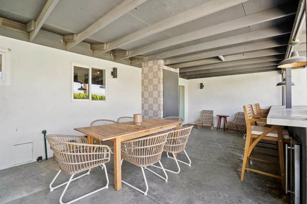 386 W Rosa Parks Road, Palm Springs, California 92262 home-pic-37