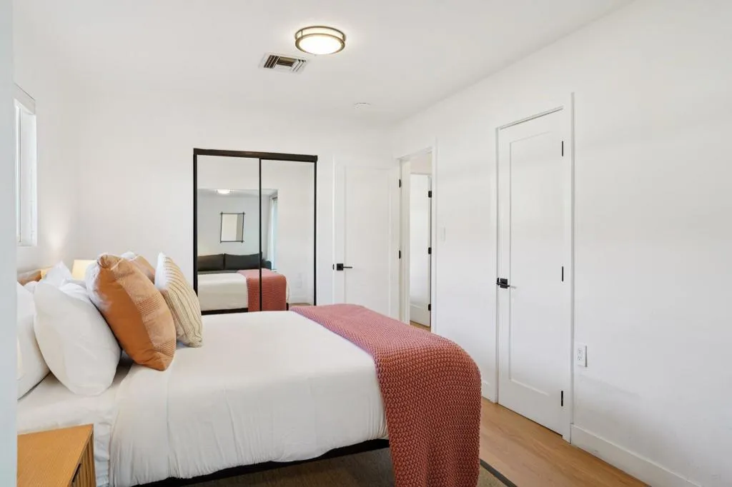386 W Rosa Parks Road, Palm Springs, California 92262 home-pic-23