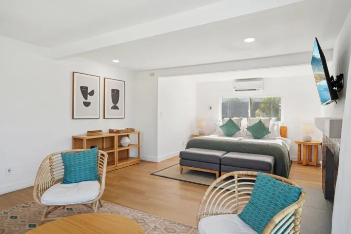 19-web-or-mls-W Rosa Parks Rd-S2008-019