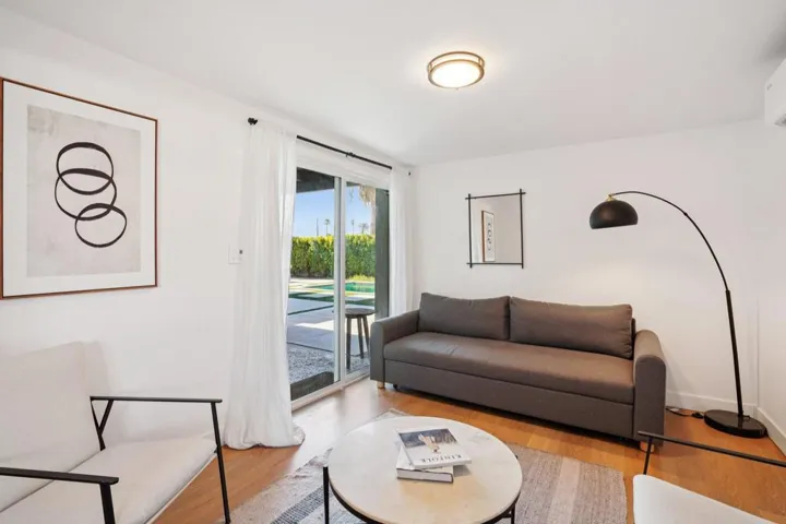 31-web-or-mls-W Rosa Parks Rd-S2008-031