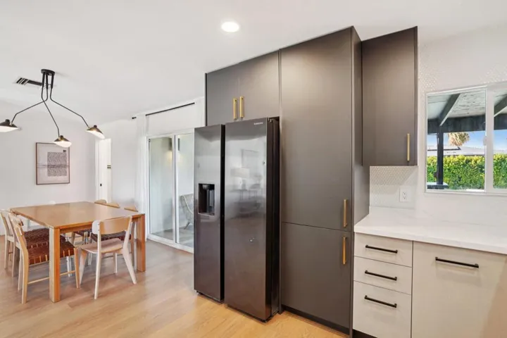 13-web-or-mls-W Rosa Parks Rd-S2008-013