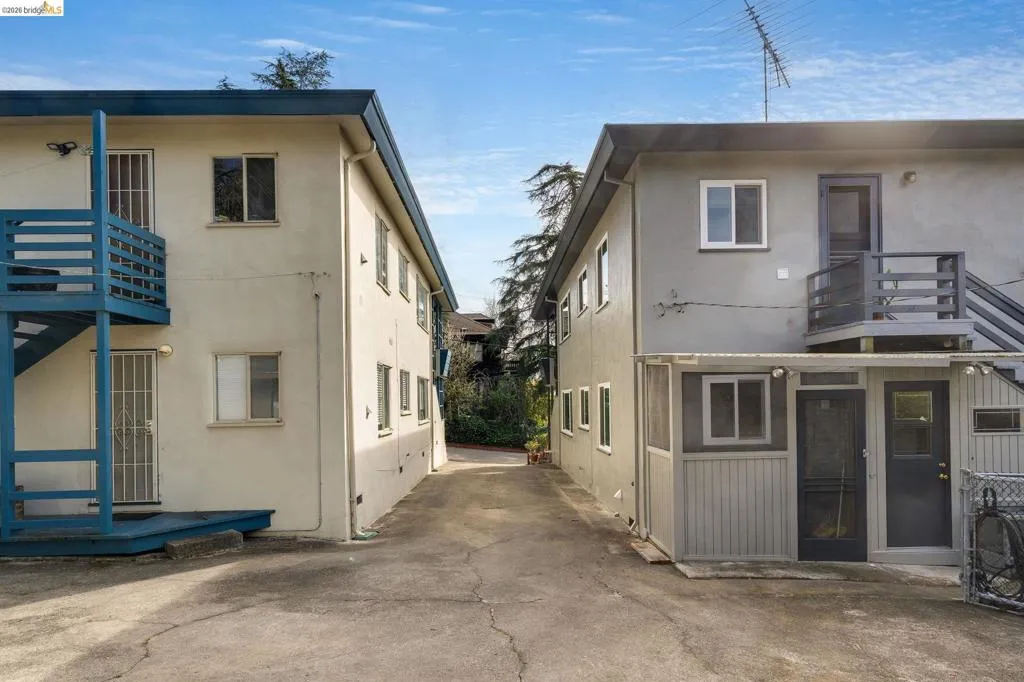 2817 2817 Palm Ct, Berkeley, California 94705 — photo 5