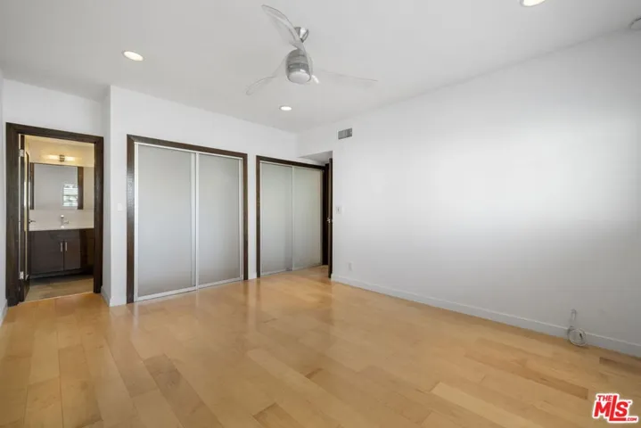 8550 Holloway Drive 405, West Hollywood, California 90069