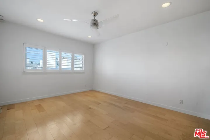 8550 Holloway Drive 405, West Hollywood, California 90069