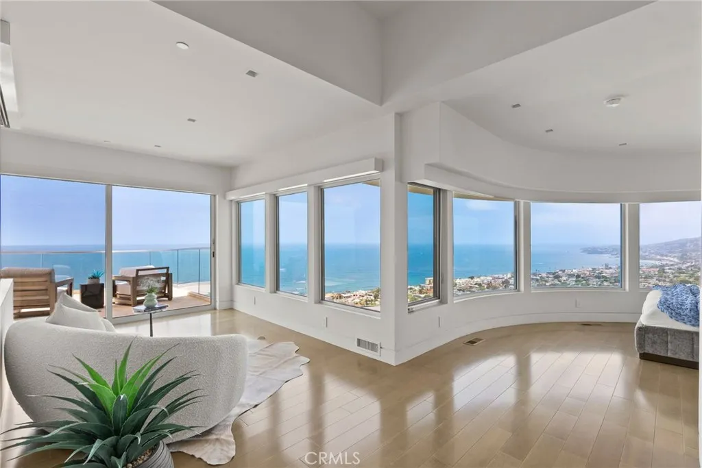 900 Gainsborough Drive, Laguna Beach, California 92651 home-pic-38