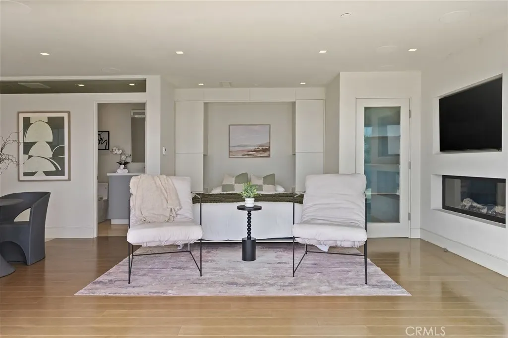 900 Gainsborough Drive, Laguna Beach, California 92651 home-pic-54