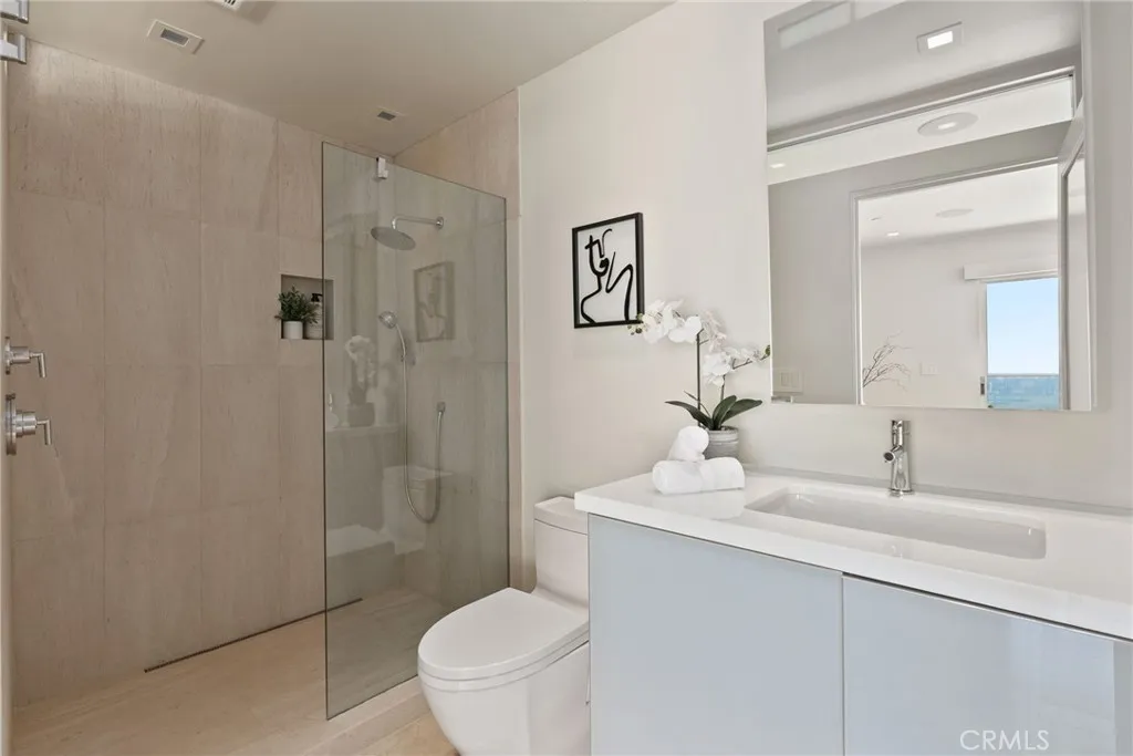 900 Gainsborough Drive, Laguna Beach, California 92651 home-pic-57