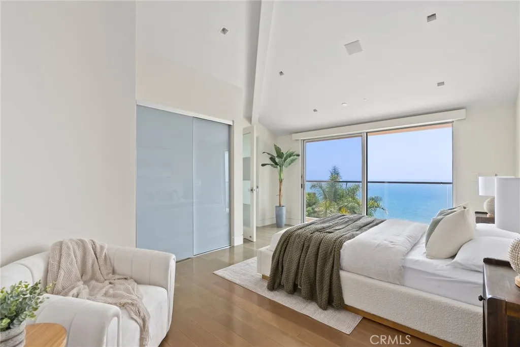 900 Gainsborough Drive, Laguna Beach, California 92651 home-pic-64
