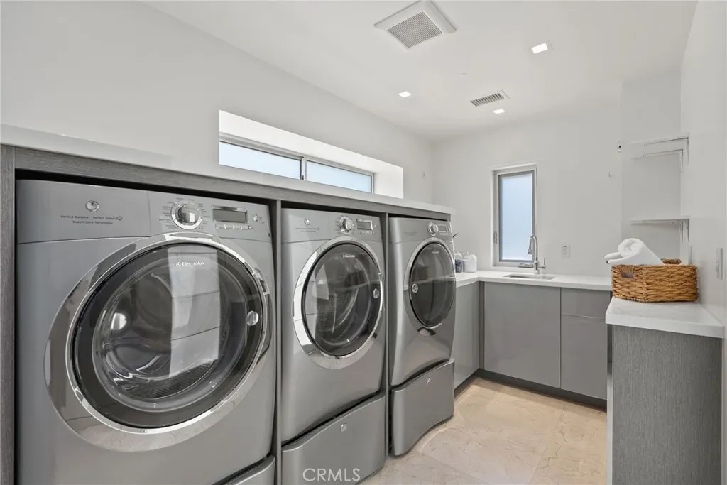 900 Gainsborough Drive, Laguna Beach, California 92651 home-pic-67