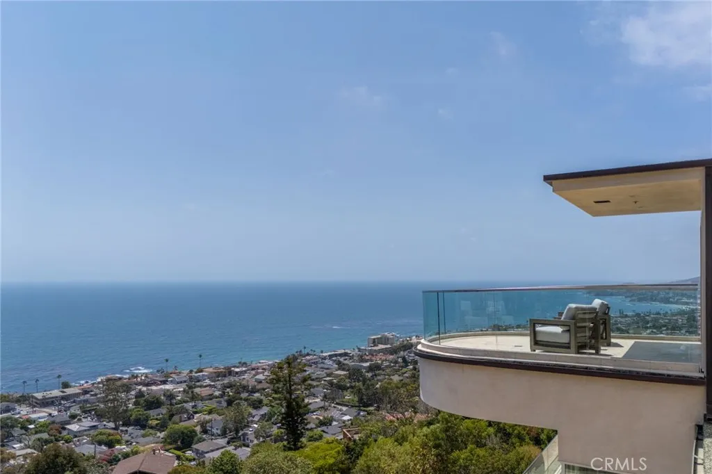 900 Gainsborough Drive, Laguna Beach, California 92651 home-pic-45