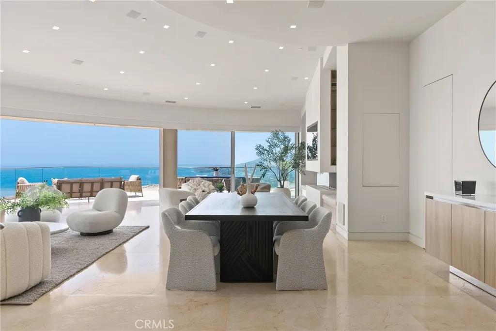 900 Gainsborough Drive, Laguna Beach, California 92651 home-pic-15
