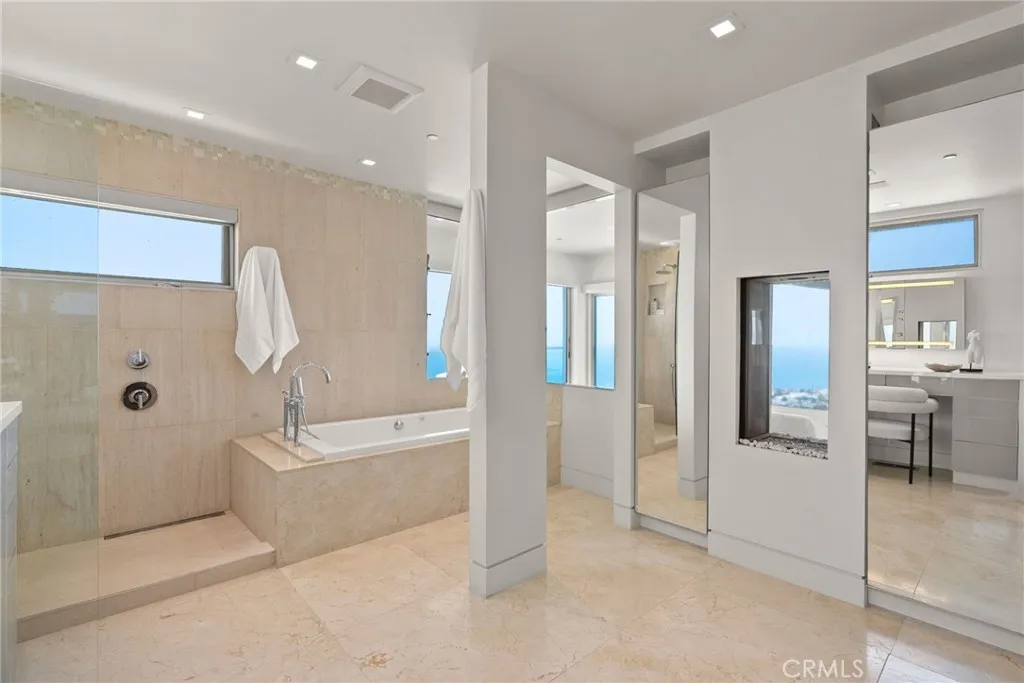 900 Gainsborough Drive, Laguna Beach, California 92651 home-pic-42