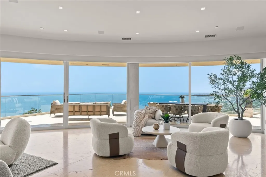 900 Gainsborough Drive, Laguna Beach, California 92651 home-pic-9