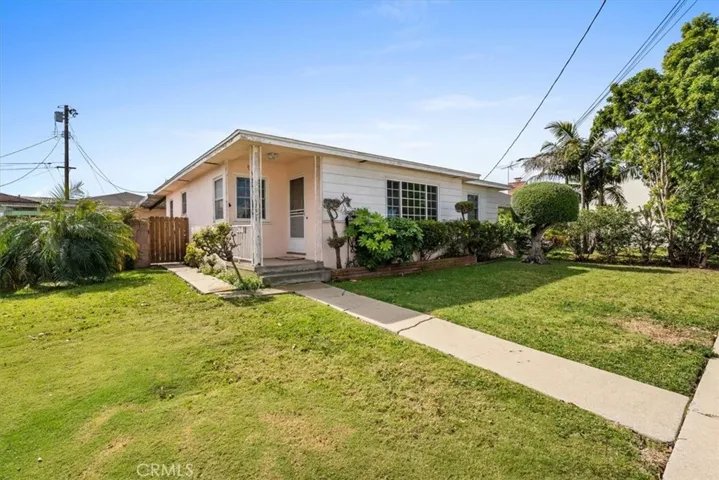 1652 W 182nd Street, Gardena, California 90248