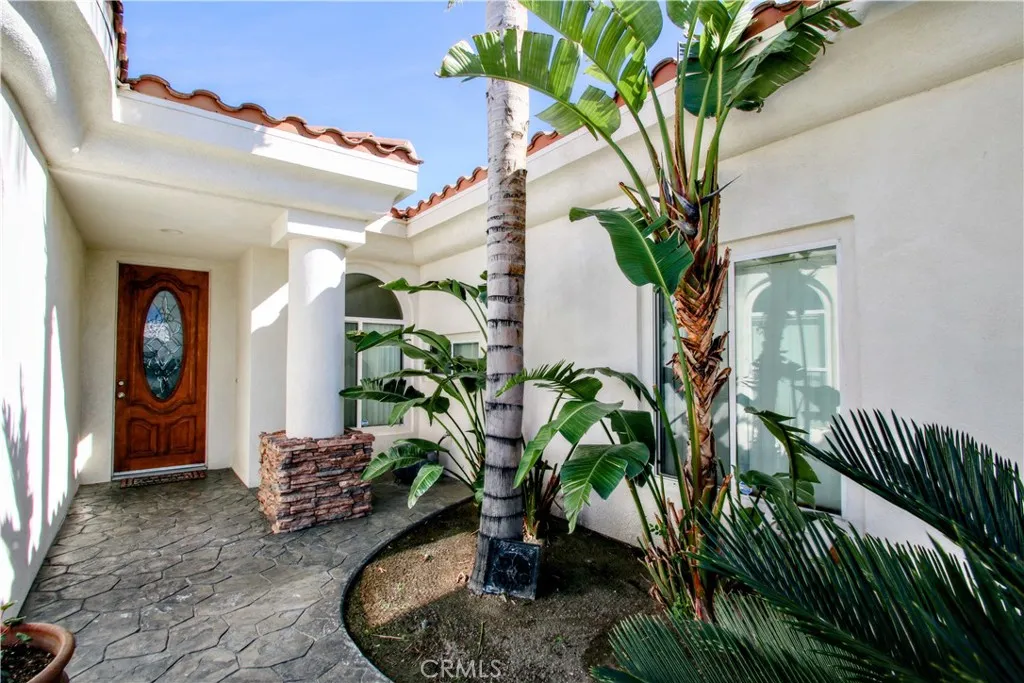 31540 Avenida Del Padre, Cathedral City, California 92234 home-pic-6