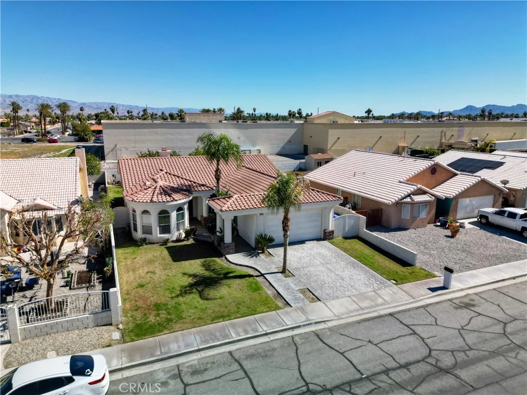 31540 Avenida Del Padre, Cathedral City, California 92234 home-pic-52