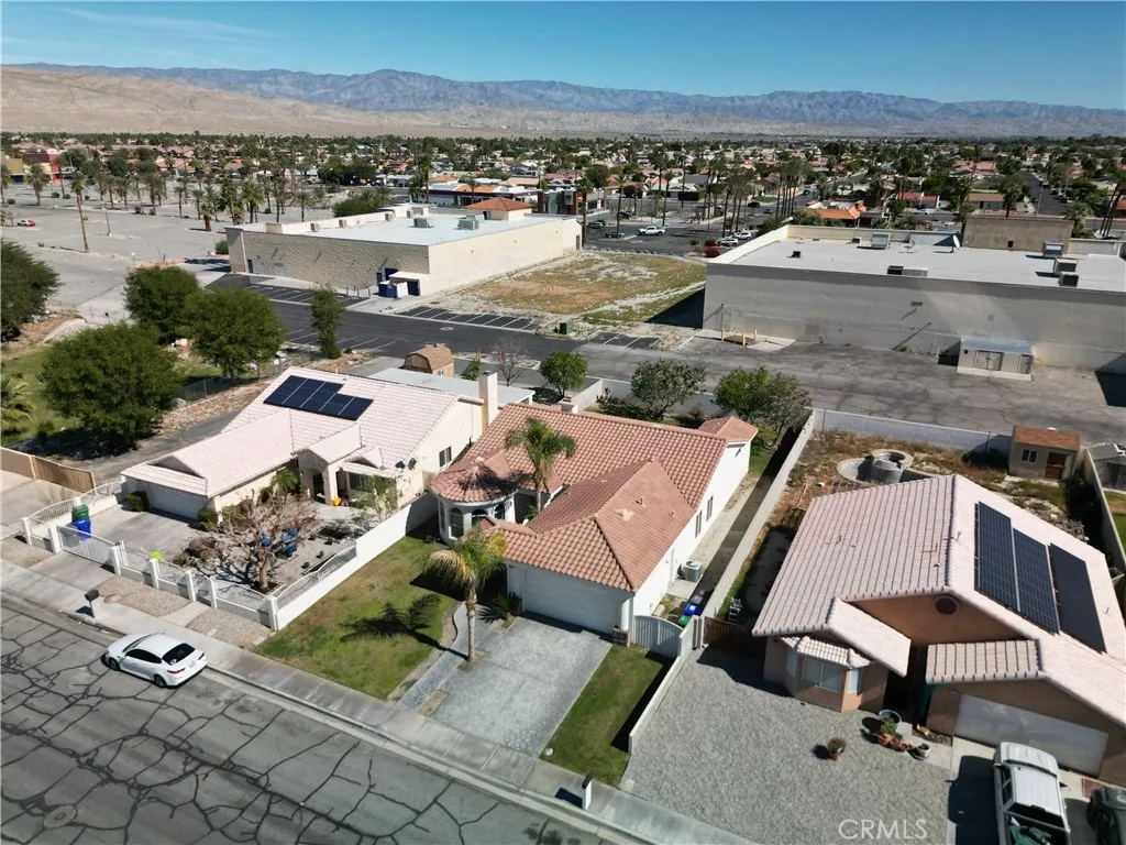 31540 Avenida Del Padre, Cathedral City, California 92234 home-pic-39