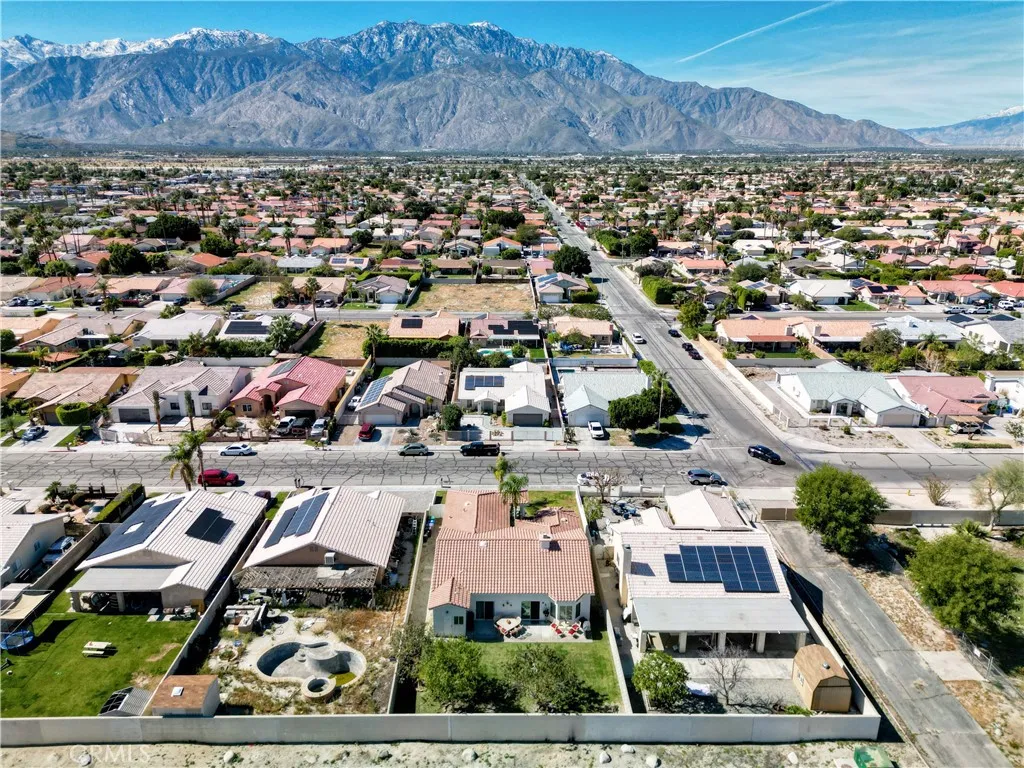 31540 Avenida Del Padre, Cathedral City, California 92234 home-pic-43
