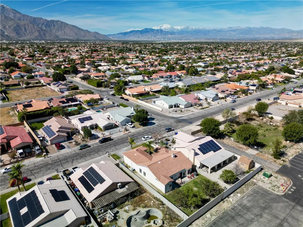 31540 Avenida Del Padre, Cathedral City, California 92234 home-pic-42