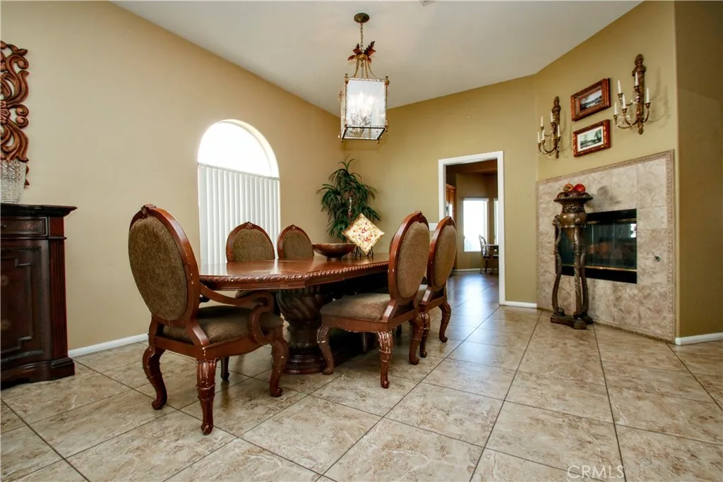 31540 Avenida Del Padre, Cathedral City, California 92234 home-pic-14