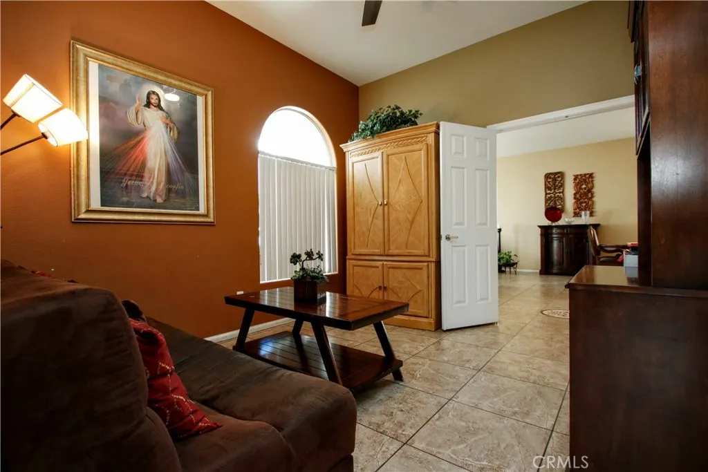 31540 Avenida Del Padre, Cathedral City, California 92234 home-pic-22