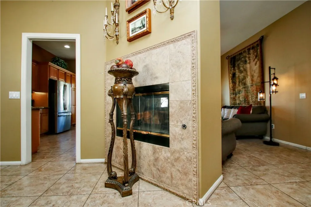31540 Avenida Del Padre, Cathedral City, California 92234 home-pic-15