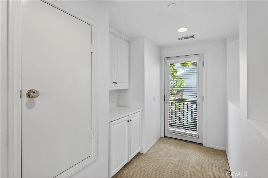 15204 Cambridge Street, Tustin, California 92782 home-pic-8