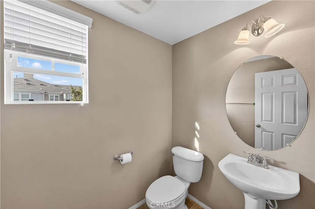 15204 Cambridge Street, Tustin, California 92782 home-pic-10