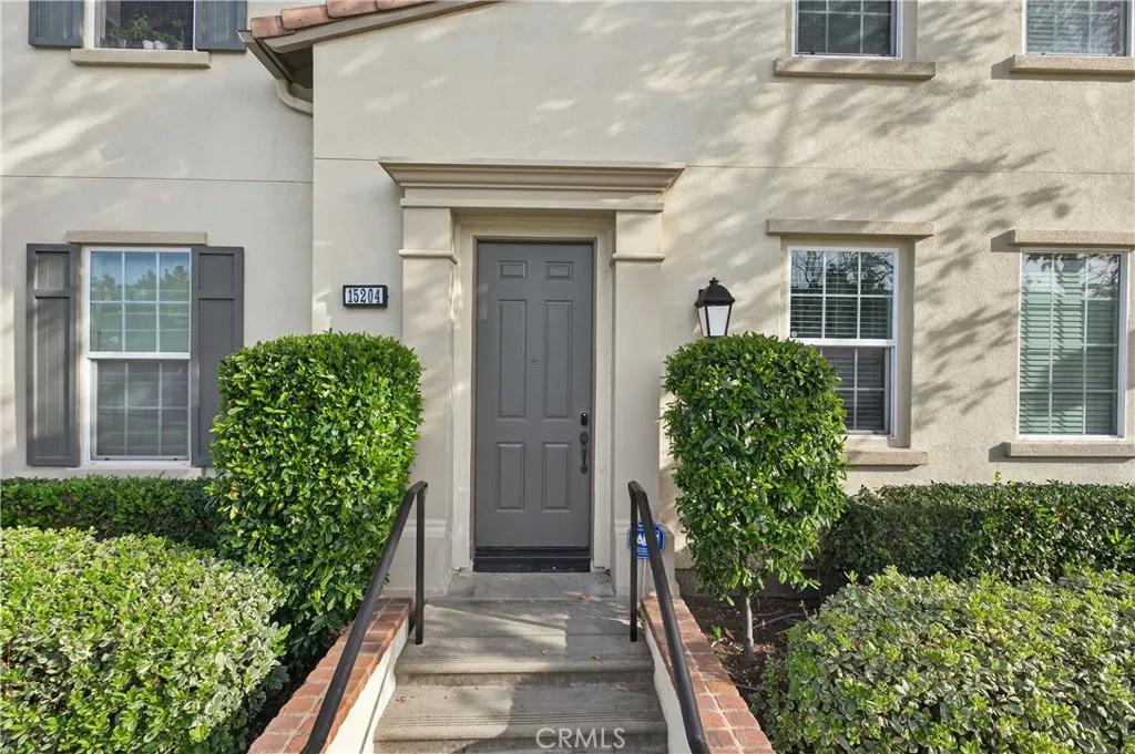 15204 Cambridge Street, Tustin, California 92782 home-pic-2