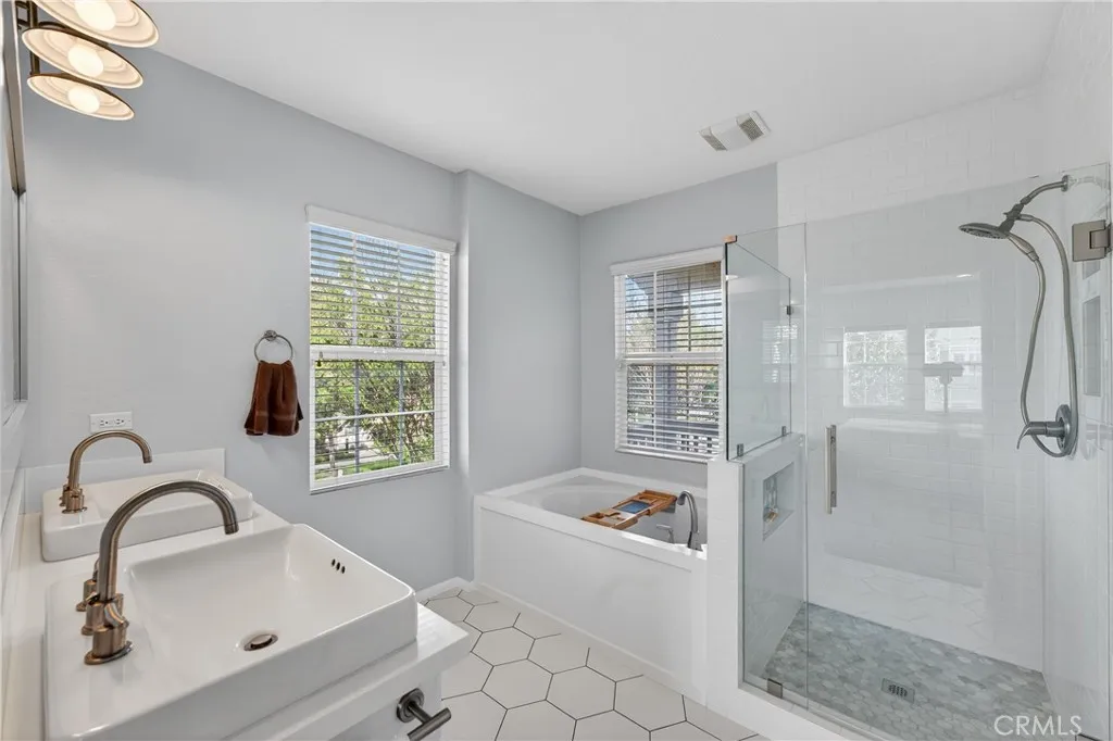 15204 Cambridge Street, Tustin, California 92782 home-pic-13