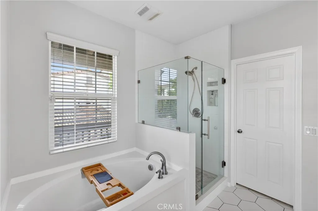15204 Cambridge Street, Tustin, California 92782 home-pic-14