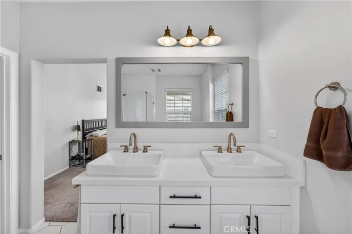 15204 Cambridge Street, Tustin, California 92782