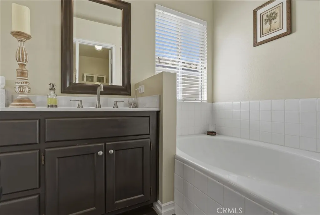 29862 Muledeer Lane, Castaic, California 91384 home-pic-40