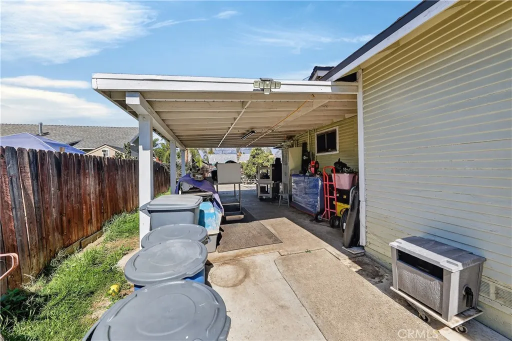 835 E Nocta, Ontario, California 91764 home-pic-24