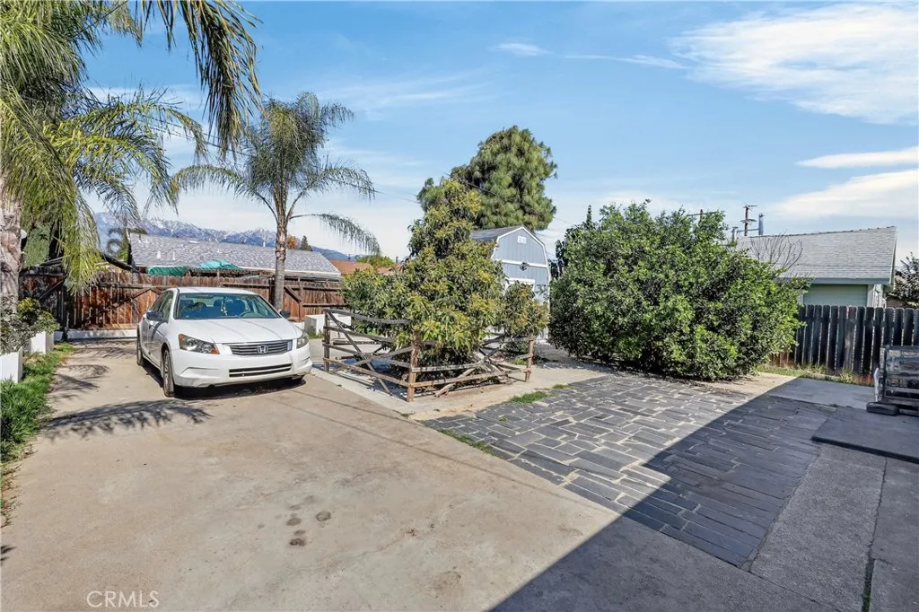 835 E Nocta, Ontario, California 91764 home-pic-21