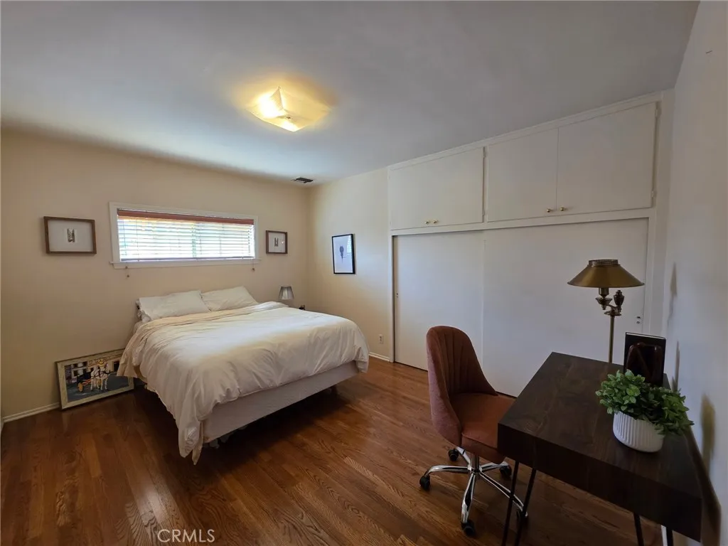 1042 E Tujunga 1, Burbank, California 91501 home-pic-15