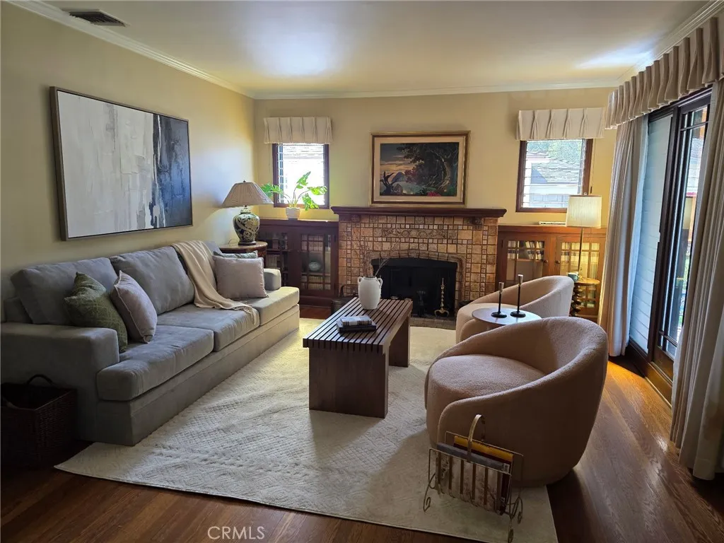 1042 E Tujunga 1, Burbank, California 91501 home-pic-3