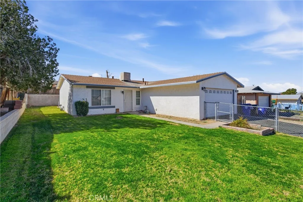 2024 Rushmore Drive, Barstow, California 92311 home-pic-4