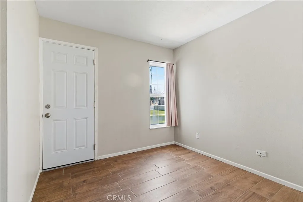 2024 Rushmore Drive, Barstow, California 92311 home-pic-17