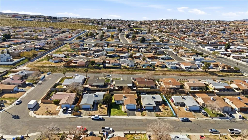 2024 Rushmore Drive, Barstow, California 92311 home-pic-38