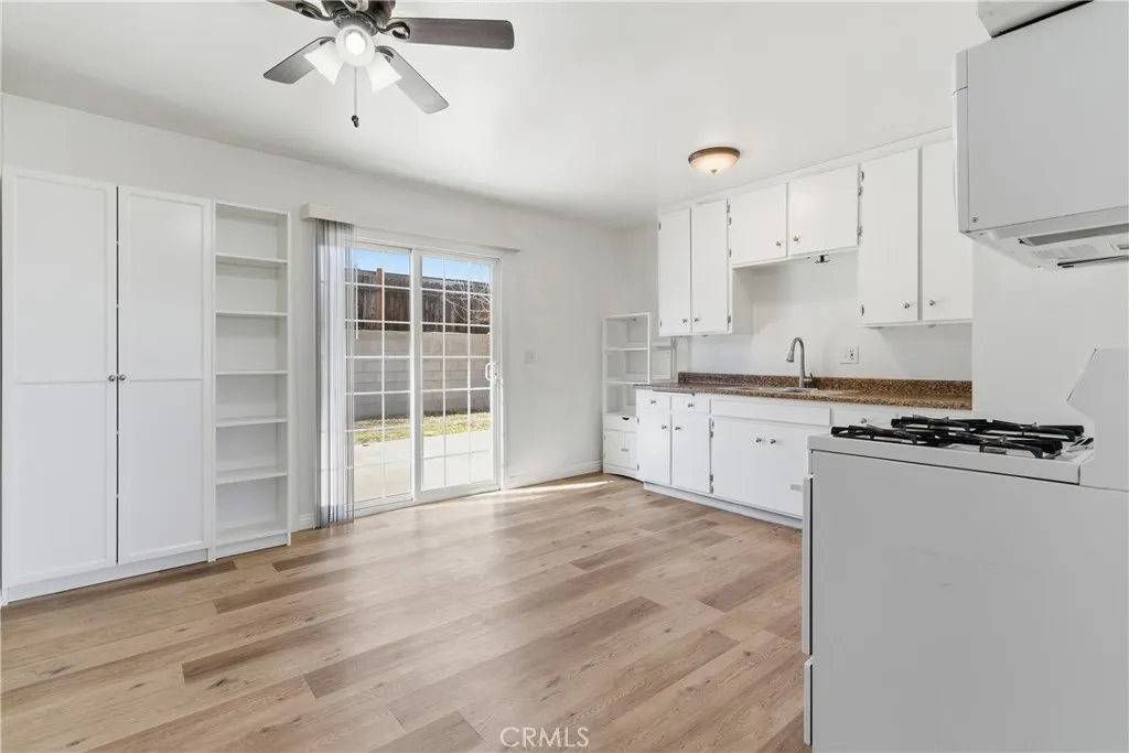 2024 Rushmore Drive, Barstow, California 92311 home-pic-10