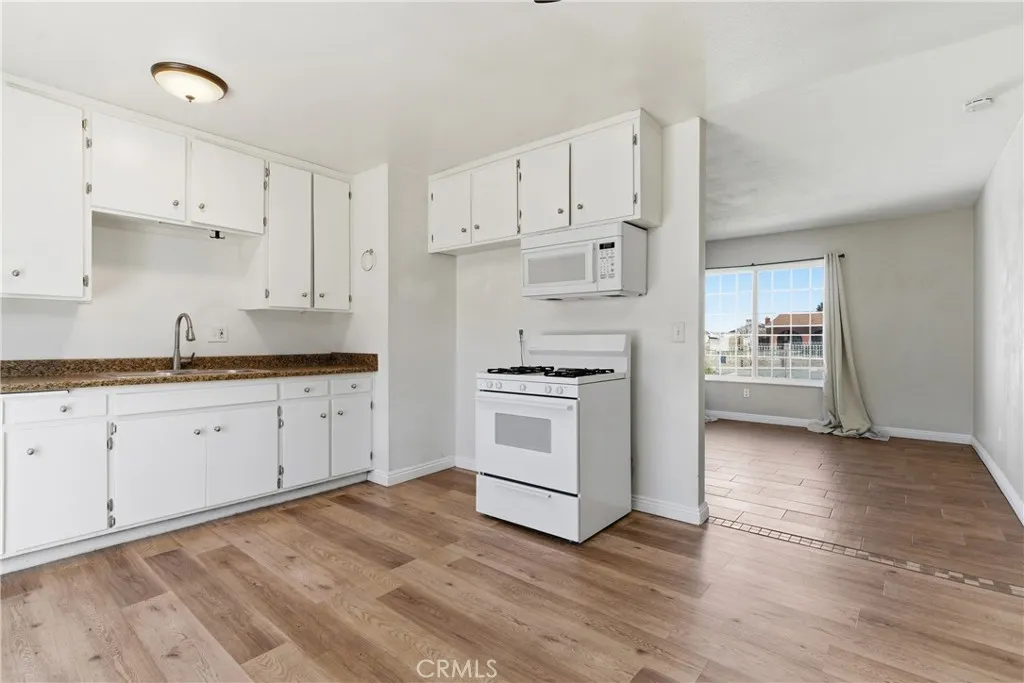 2024 Rushmore Drive, Barstow, California 92311 home-pic-13