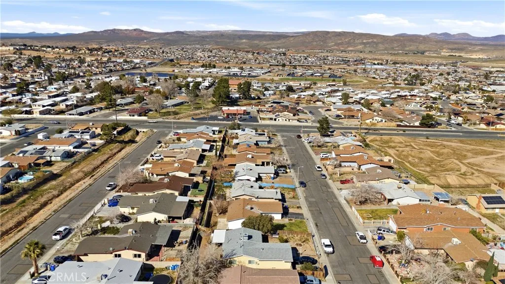 2024 Rushmore Drive, Barstow, California 92311 home-pic-44