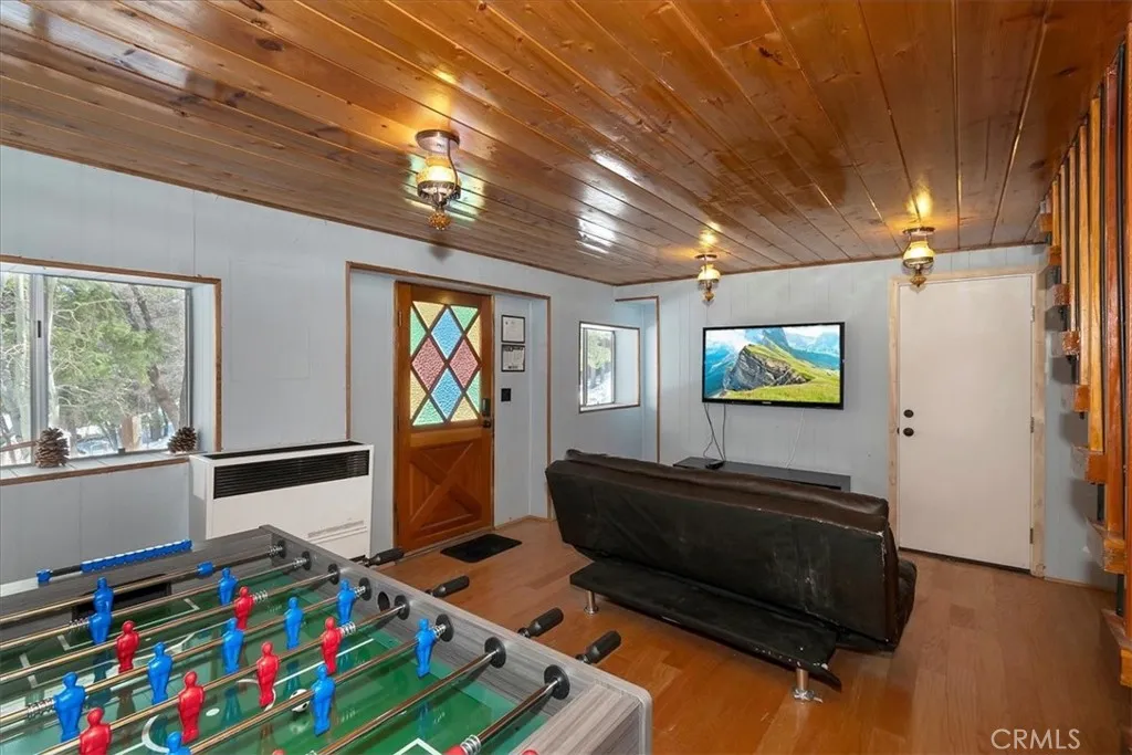 1370 Primrose Court, Big Bear Lake, California 92315 home-pic-14