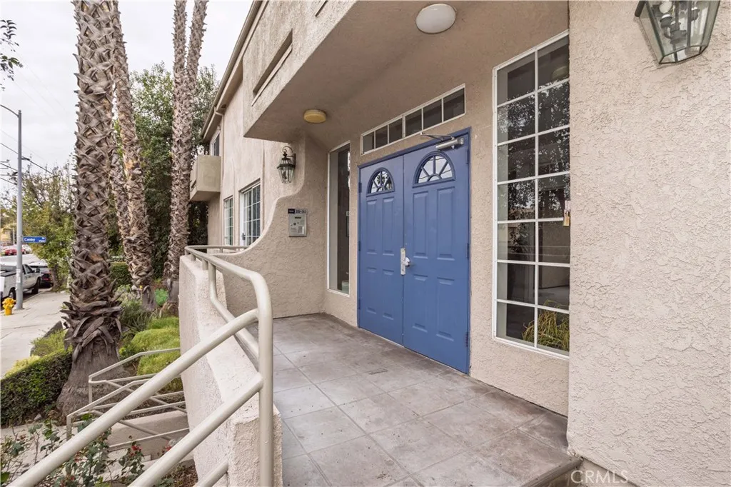 18347 Saticoy Street 35, Reseda, California 91335 home-pic-30