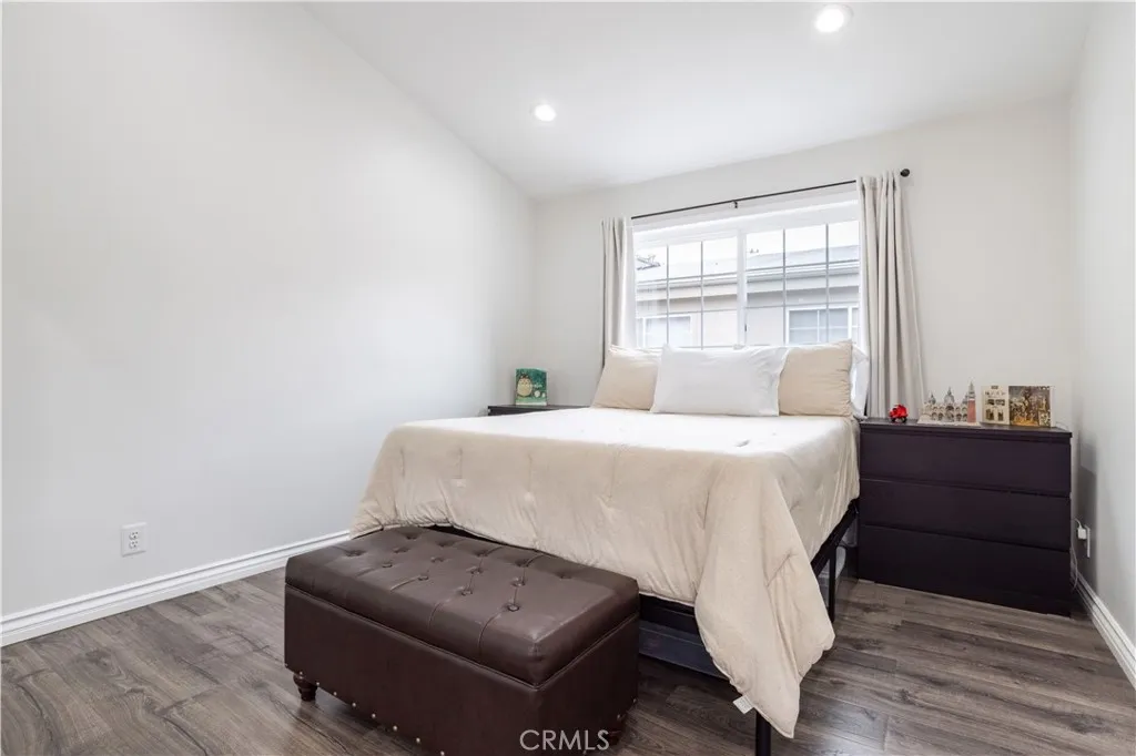 18347 Saticoy Street 35, Reseda, California 91335 home-pic-13
