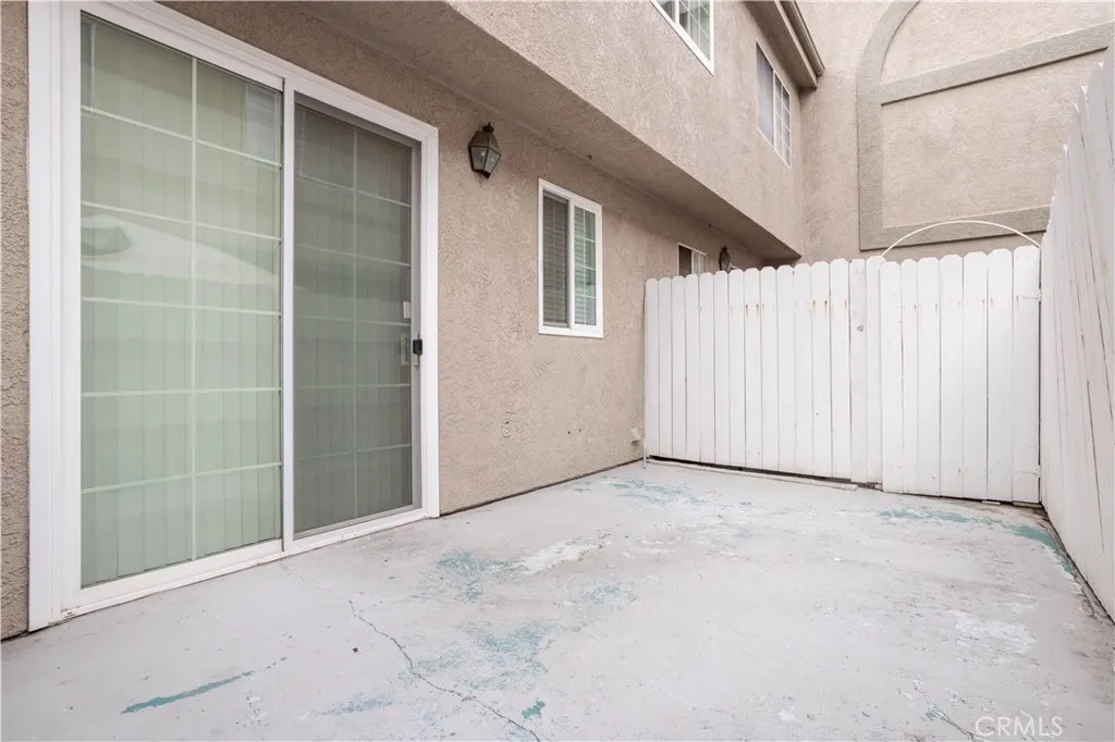18347 Saticoy Street 35, Reseda, California 91335 home-pic-10