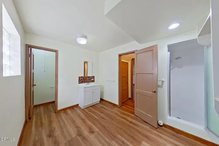 16 Bathroom 3 (1)